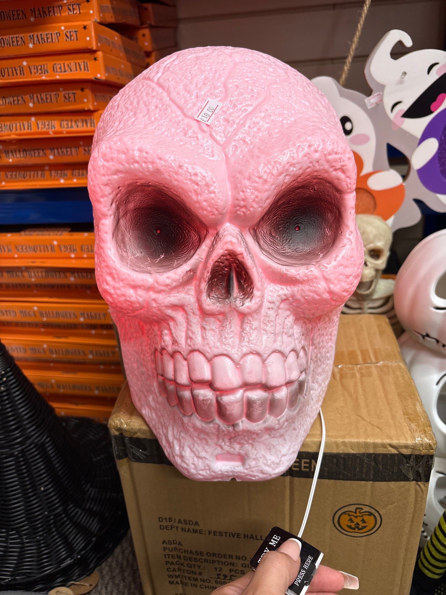 Light up giant skull