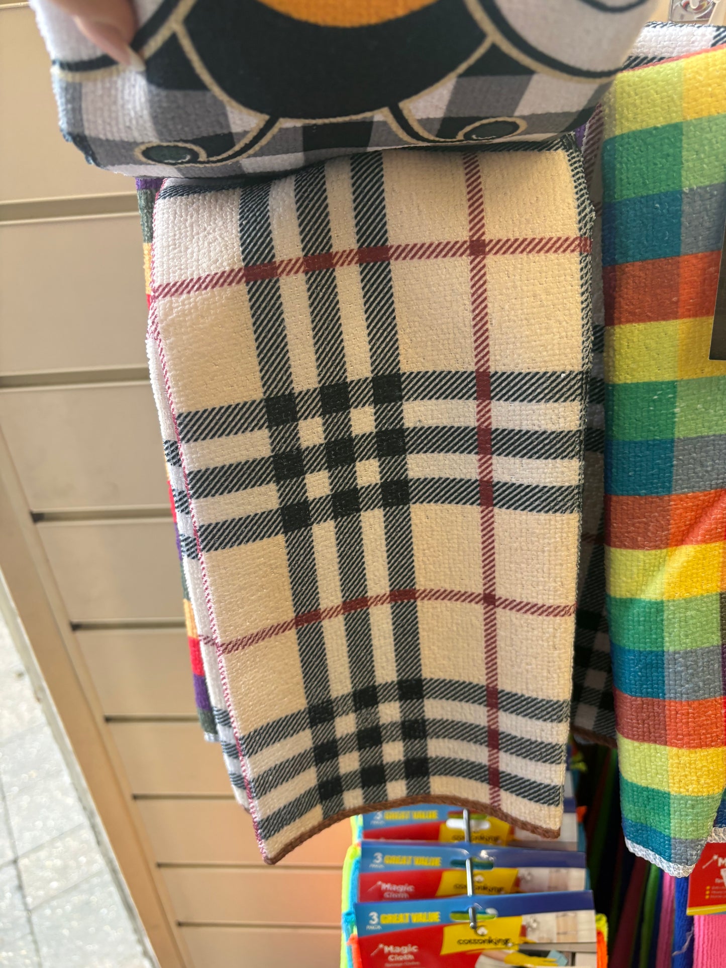 Pack of 3 tea towels