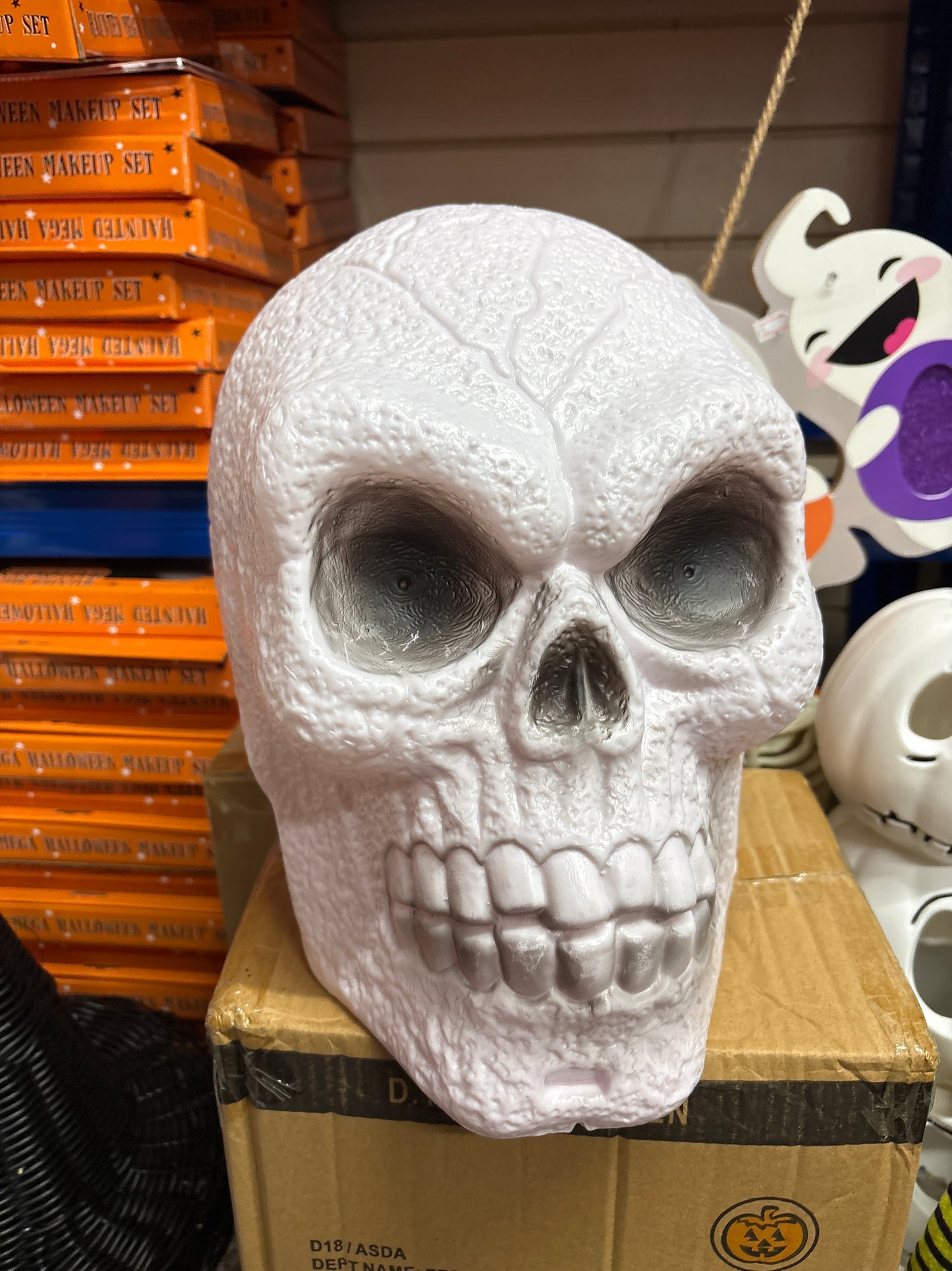 Light up giant skull