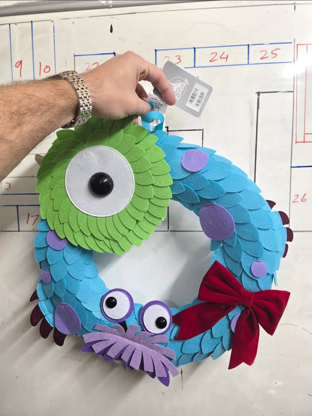 Box of 8 Disney wreaths (monster inc)