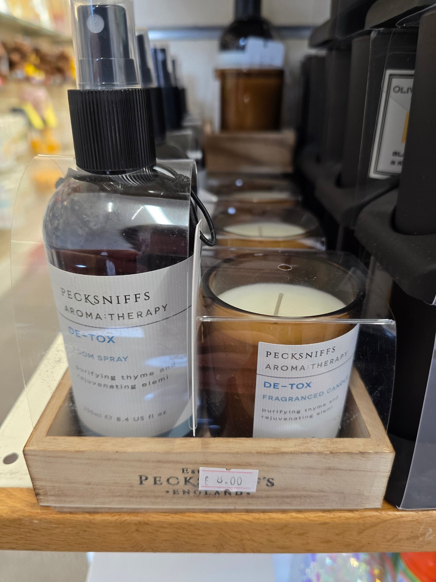 Duo gift set - Aromatherapy purifying thyme and rejuvenating elemi