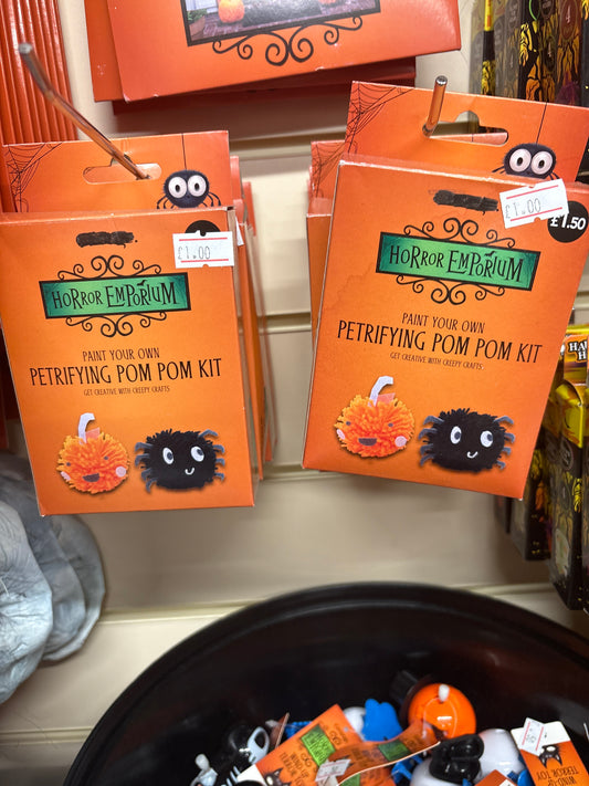 Petrifying Pom Pom Kit