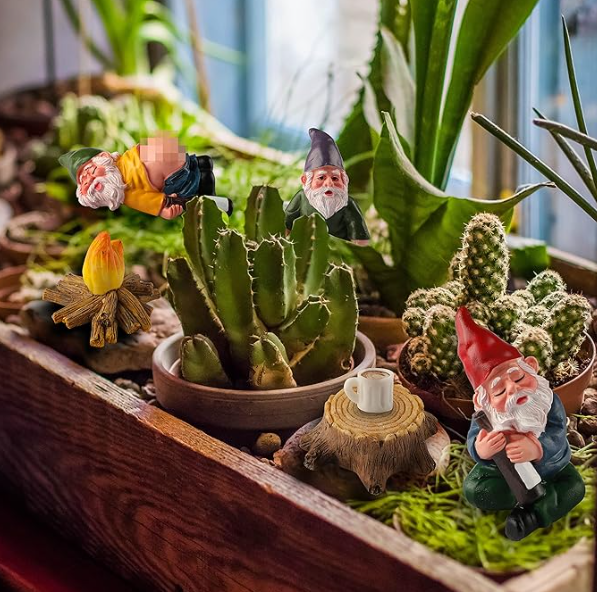 Miniature Garden Gnomes Ornament Outdoor