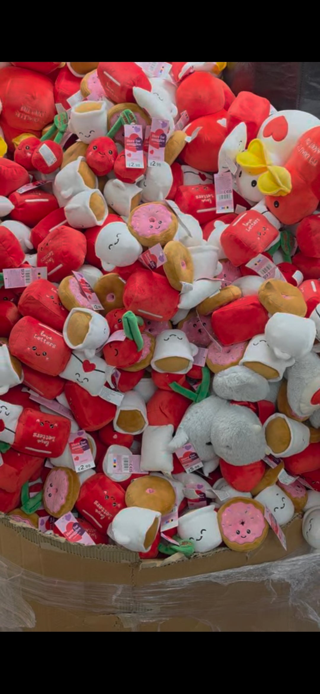 Novelty teddies (full box of 66)