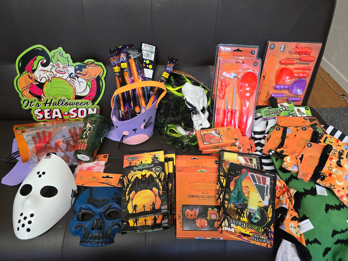 Carbooters Halloween box