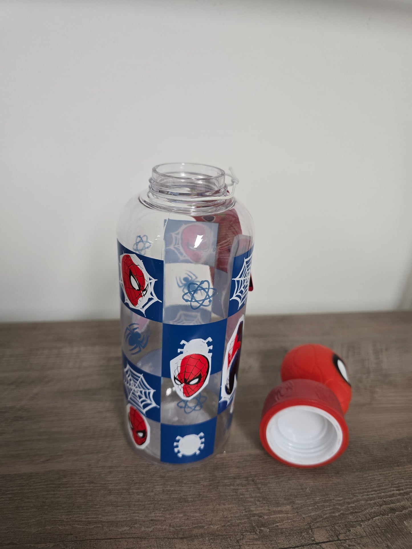 3D ECOZEN FIGURINE BOTTLE 560 ML SPIDERMAN ARACHNID GRID