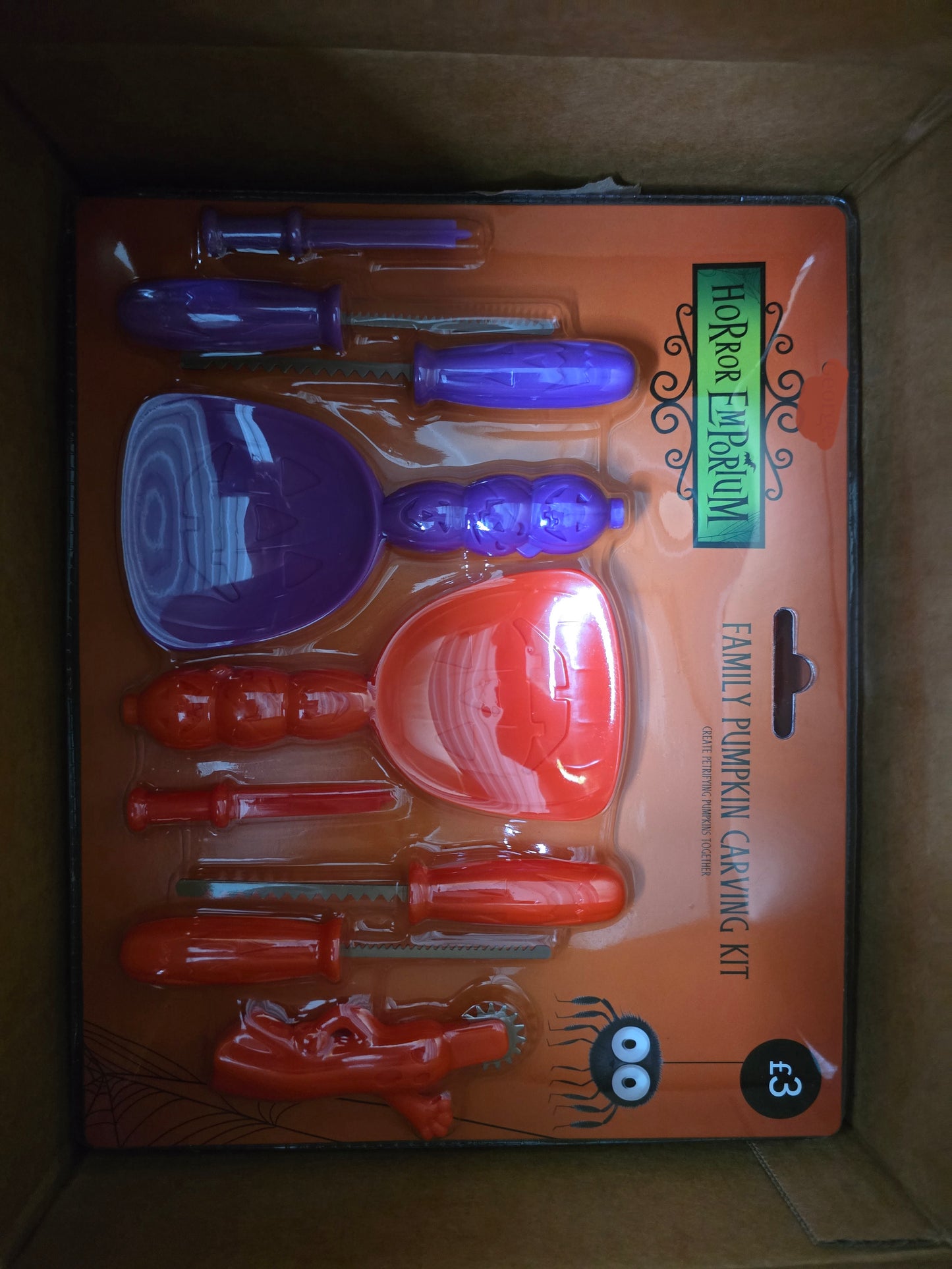 Family Carving Kit x12